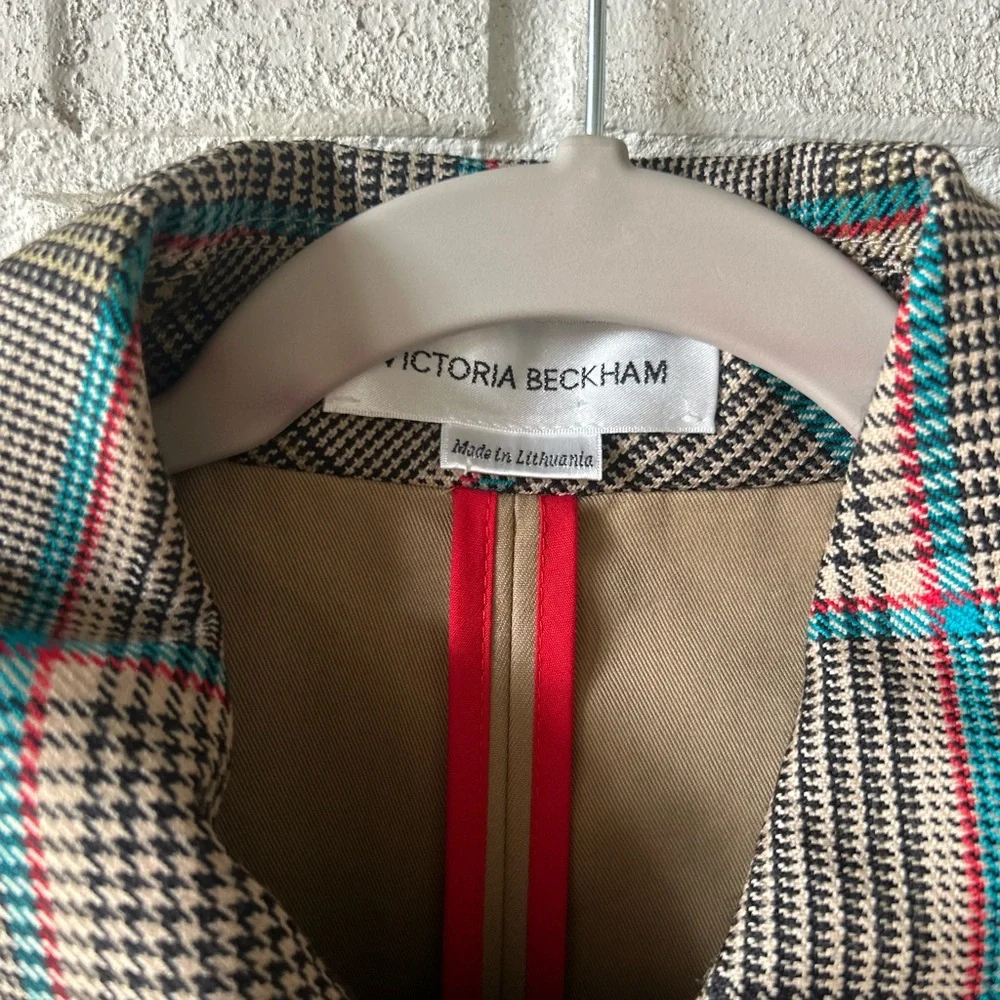 Victoria Beckham Houndstooth Belted Wool Trench Coat - Picture 7 of 7